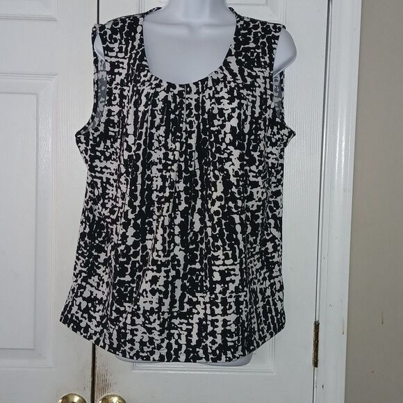 Jones Studio Separates  black and white print sleeveless blouse Sz XL NWOT - Picture 1 of 5